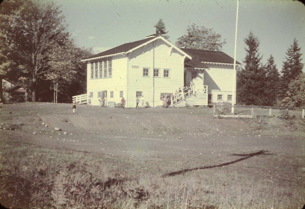 Harper School Corner Nokomis And Southworth Drive 1940's (2017 12 01 20 54 15 Utc)